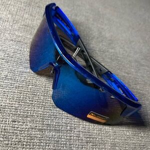 Blue Sports Sunglasses